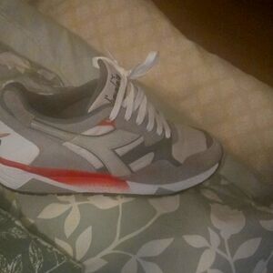 Diadora size 10.5